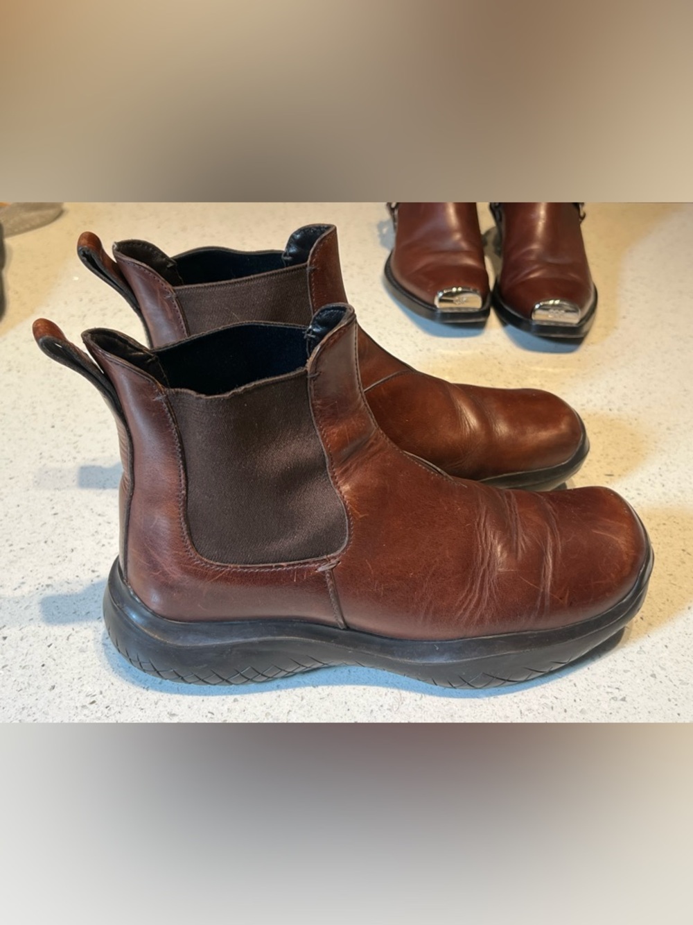 Prada brown leather chunky vintage Chelsea boots - Picture 2 of 9